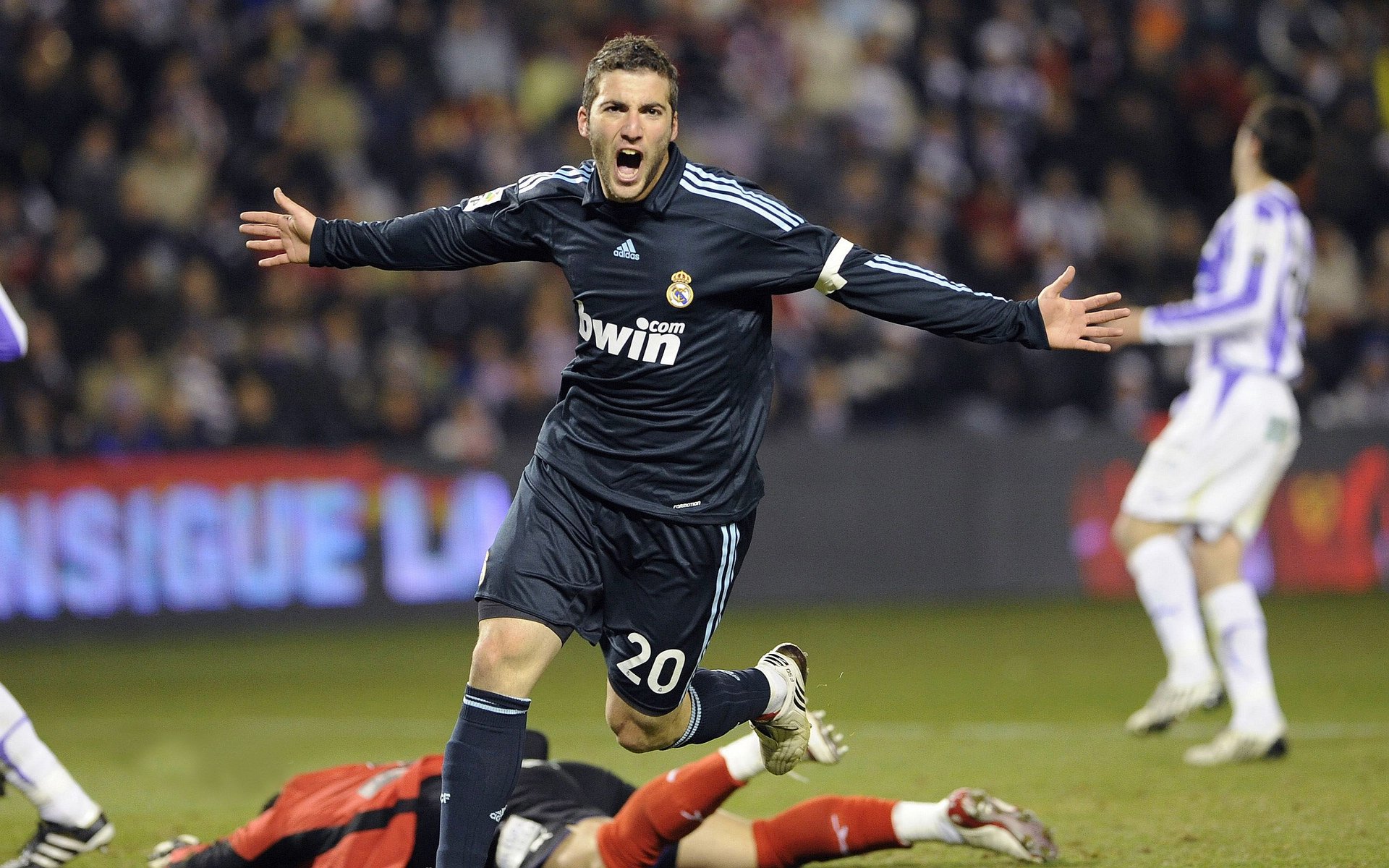 西雅图海湾人球员获选月度最佳，表现突出，西雅图海湾人足球战绩